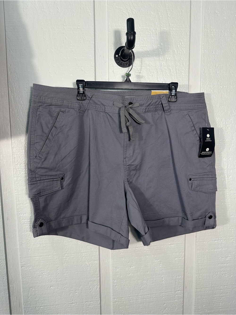 Ocean Coast Women’s Gray Shorts Size 18W NWT